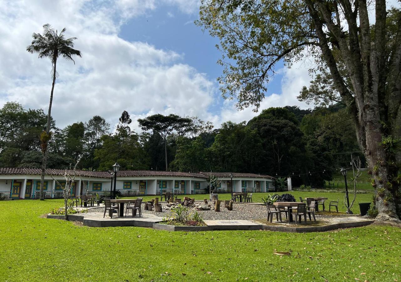 סאלנטו Hotel Momotus Cocora מראה חיצוני תמונה